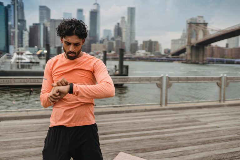 Smartwatch im Alltag: Was Fitness-Tracker wirklich bringen